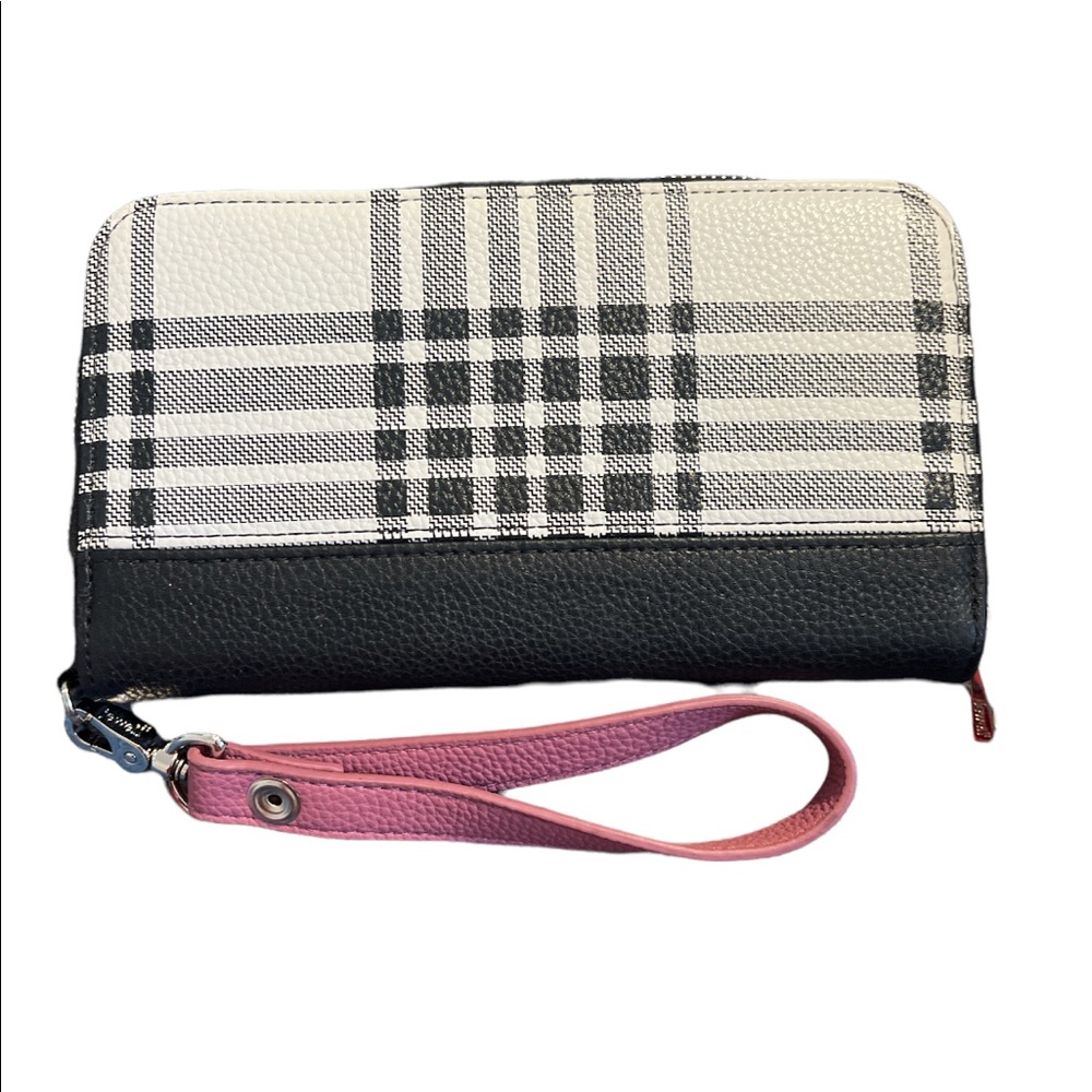 All about the Benjamin’s thirty one wallet